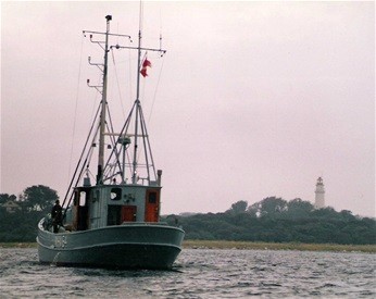 Den tidligere orlogskutter P 33, Y 357, bygget 1929, blev i 1957 udlånt til Marinehjemmeværnet og fik i betegnelsen DMH/MHV 64. Senere navngivet CRUX i 1988. Udgået 2003.